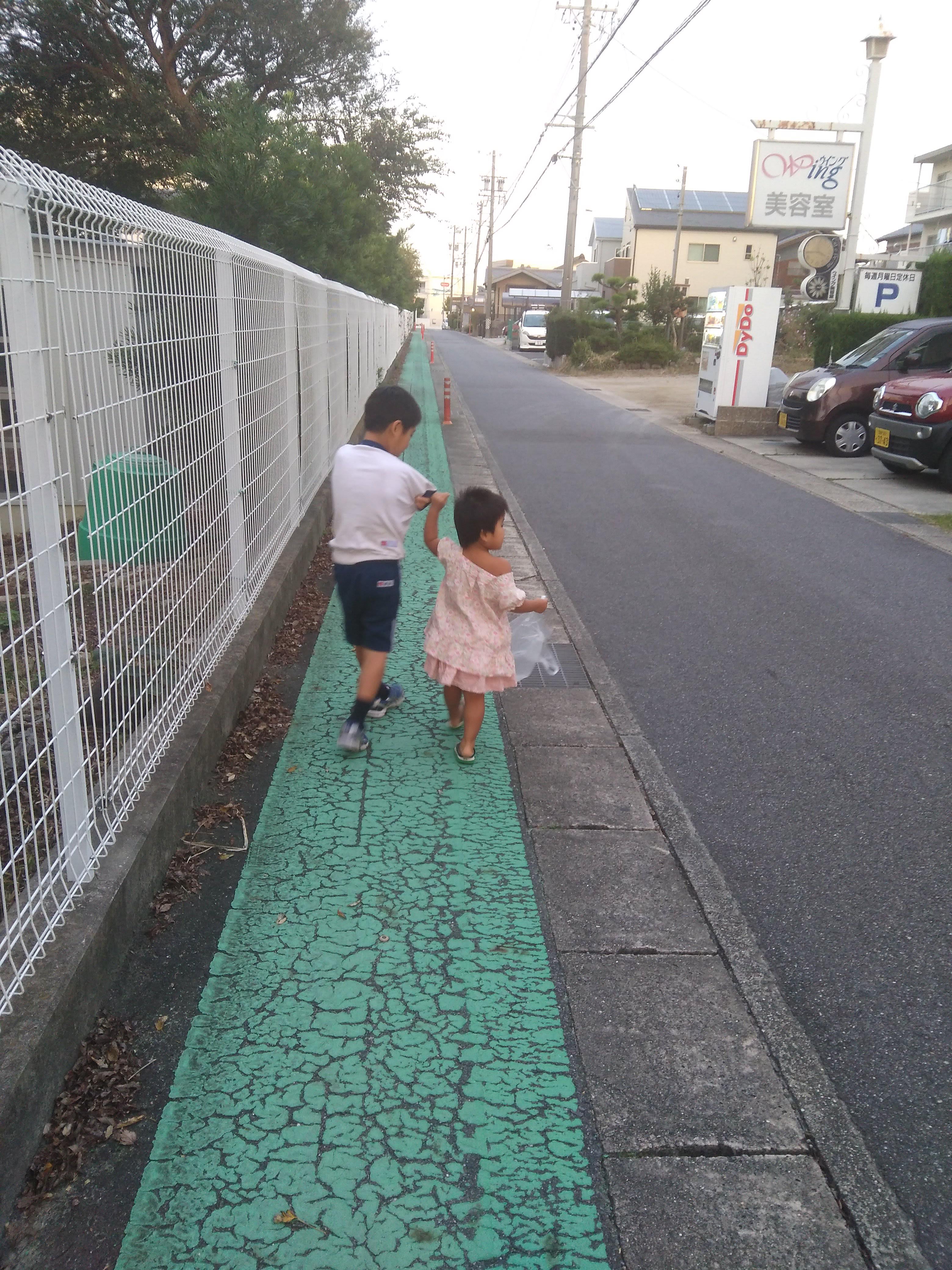 朝の散歩