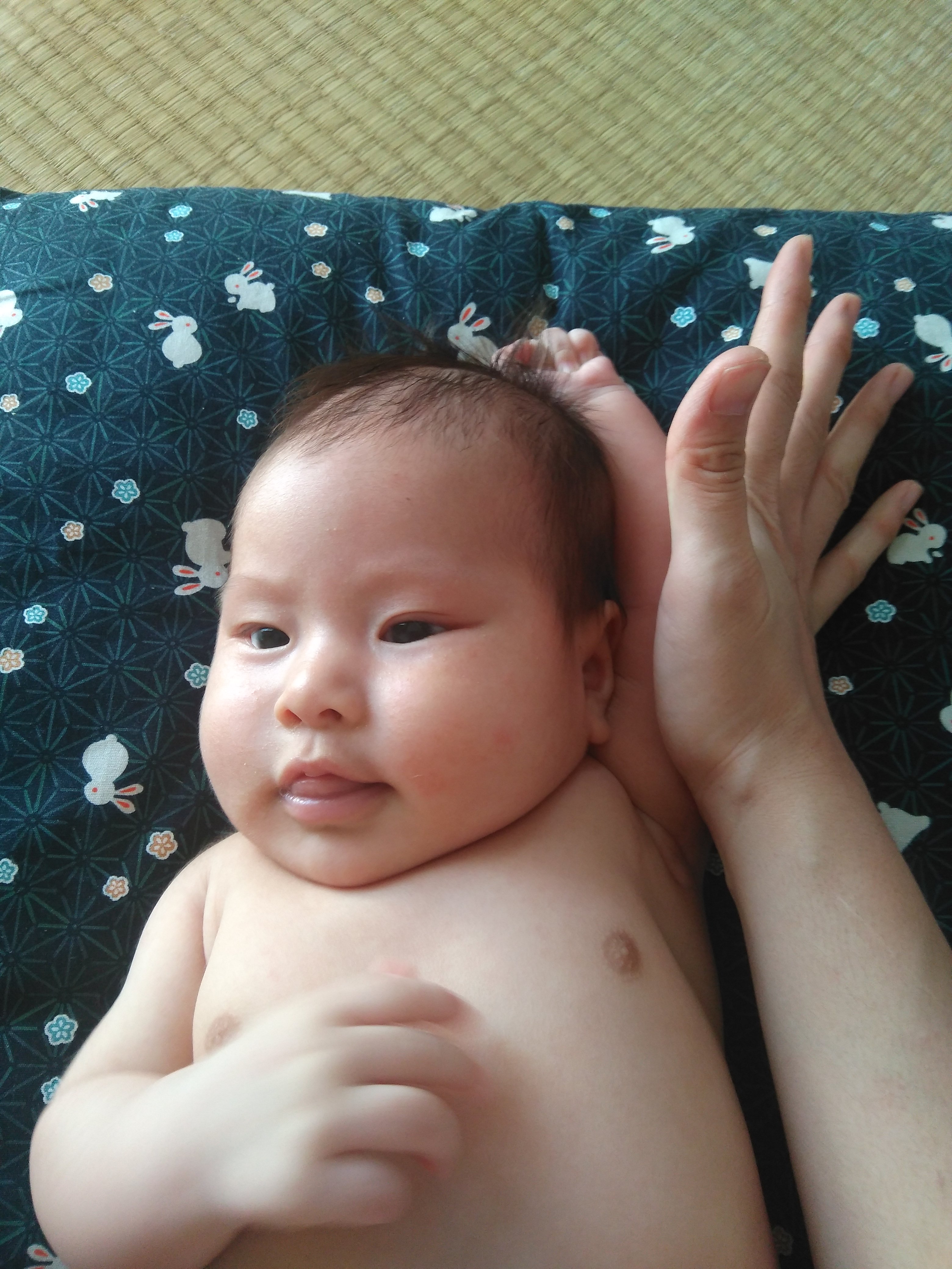 肘を伸ばす