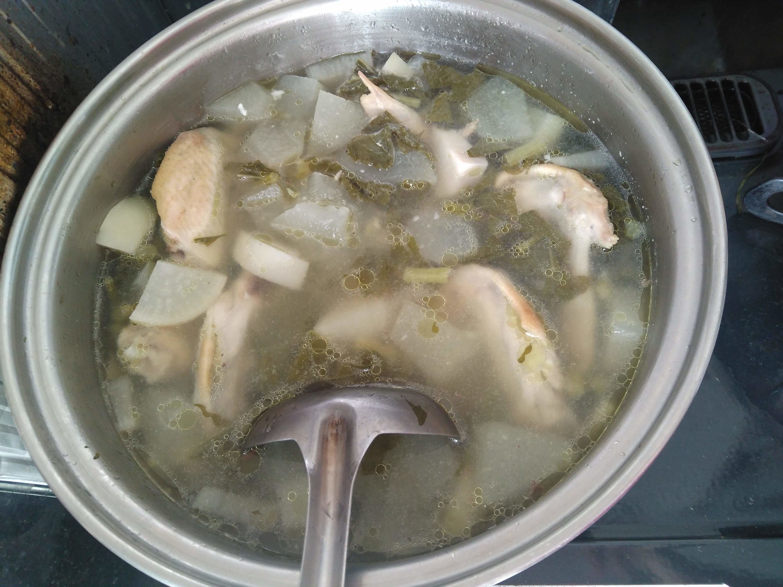 鶏手羽のスープ
